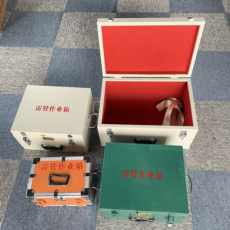 望谟爆破工程作业箱如何选择？玻璃钢与传统材质的全面对比